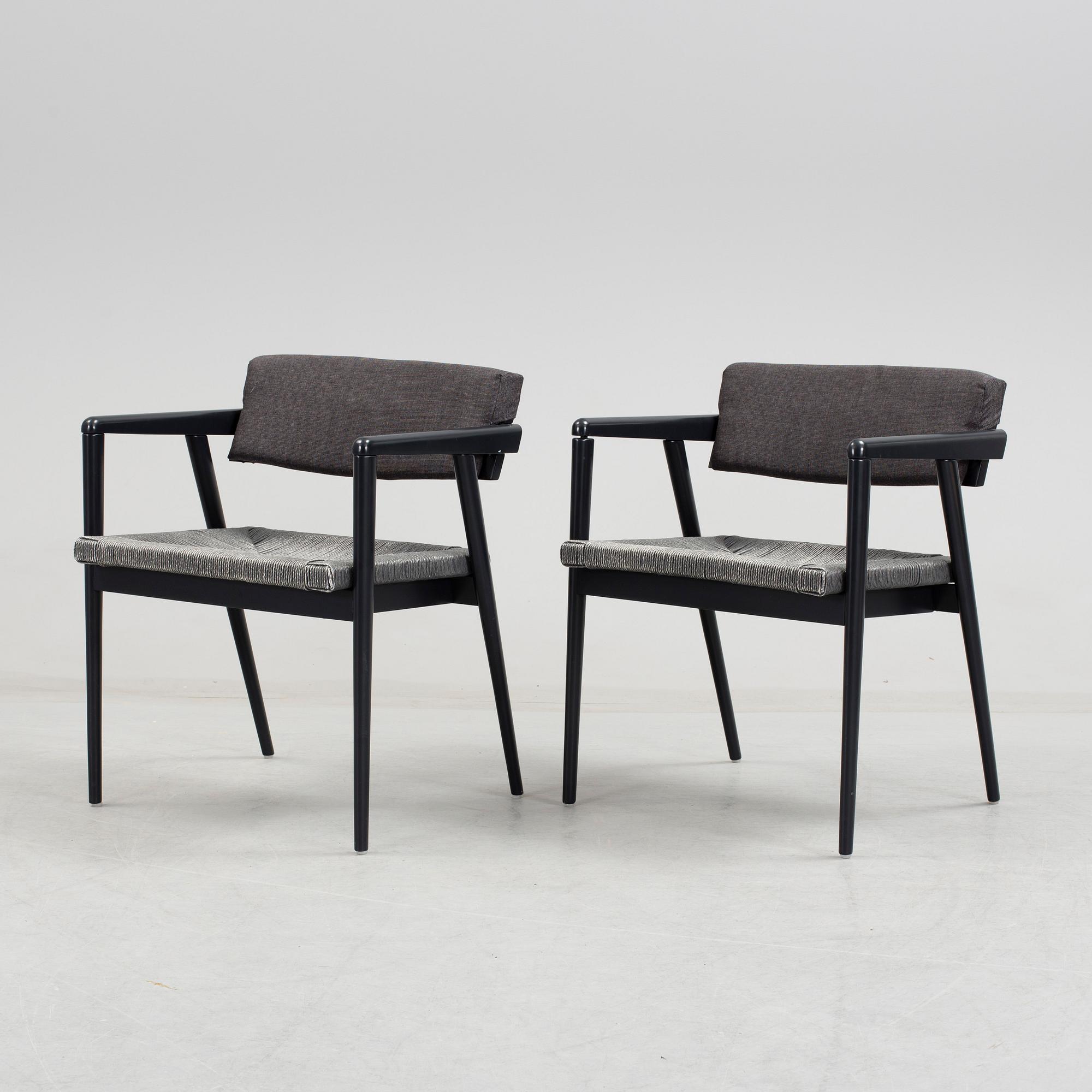 a pair of Gio Ponti "Dormitio" armchairs, L'abbate, Italy. Designed in the 1950's.