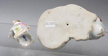 FIGURINER, 2 st, porslin, bla Meissenliknande märke, 1900-tal.