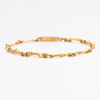 Björn Weckström, A 14K gold bracelet. Lapponia 1981.