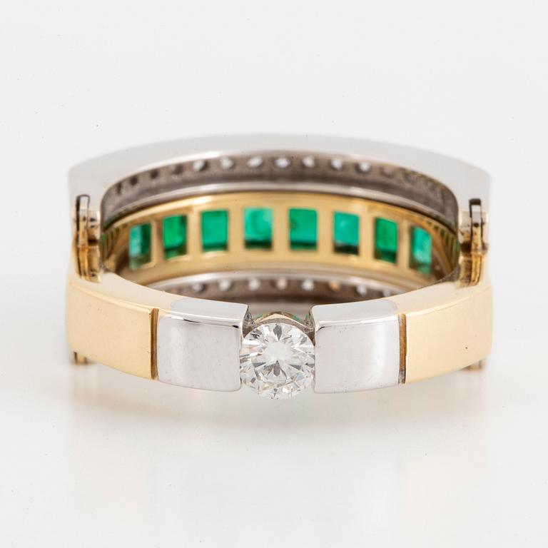 RING, med briljantslipade diamanter 0.34 + 0.19 ct och smaragd 1.06 ct enl uppgift, i etui.
