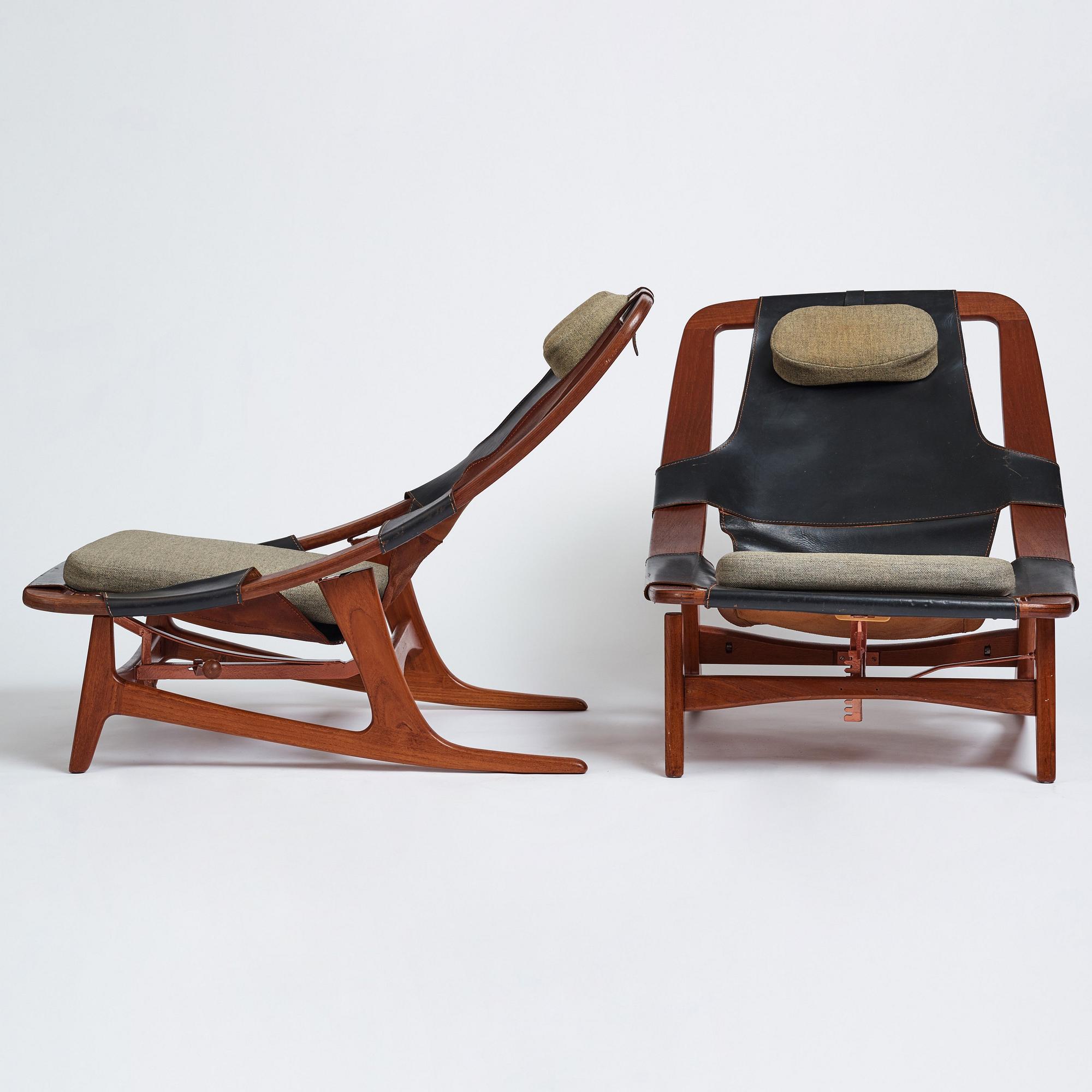 Arne Tideman Ruud, a pair of teak lounge chairs "Holmenkollen/3030", A/S Inventar Gjövik, Norway 1960's.