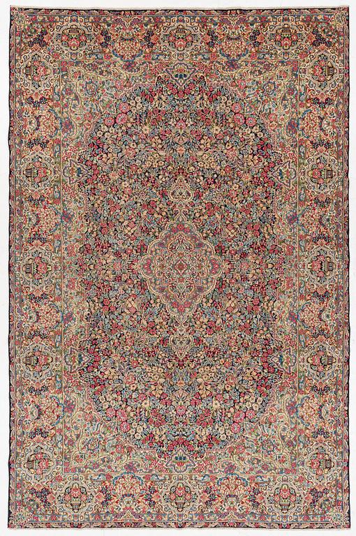Carpet Kerman-Patina approx. 361 x 237 cm.