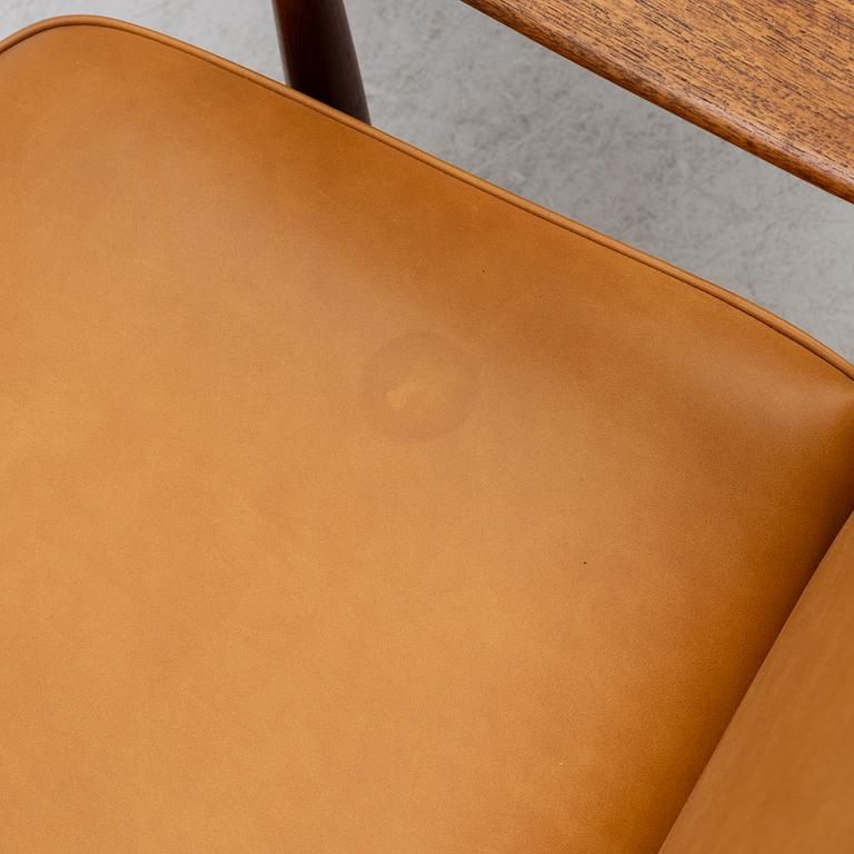 Ib Kofod-Larsen, a pair of model 401 armchairs, Slagelse Möbel verk, Denmark.