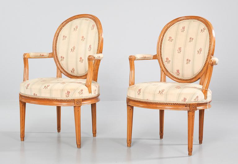 KARMSTOLAR, ett par, Louis XVI, Frankrike, 1700-talets andra hälft.