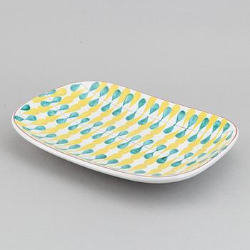 A Stig Lindberg faience platter, Gustavsberg.