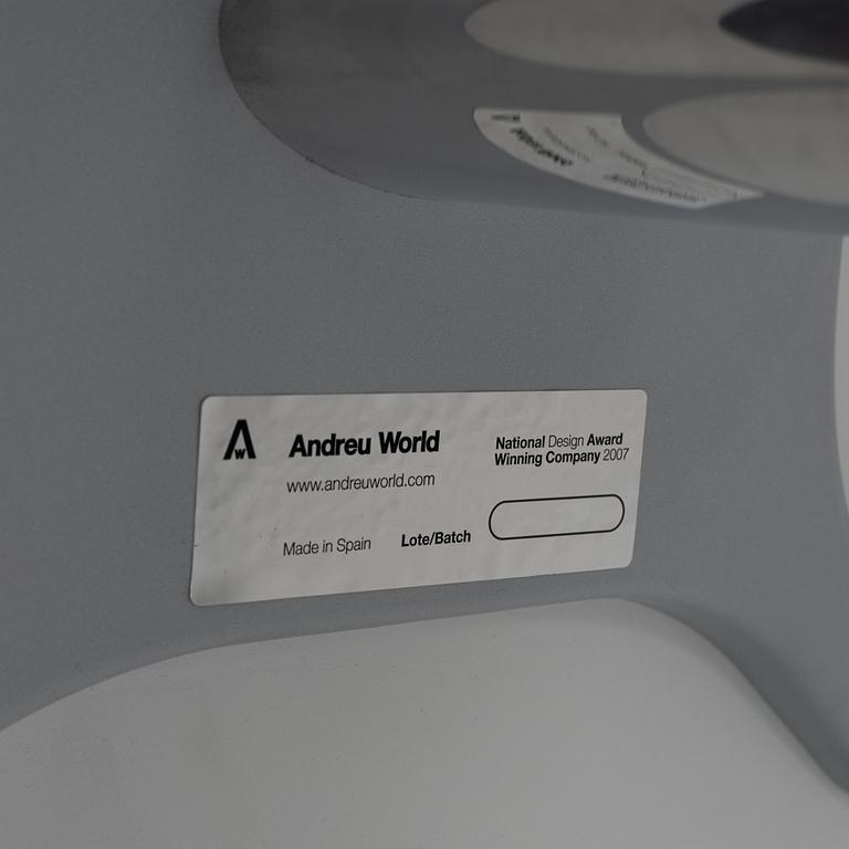 An aluminum and glass dining table from Andreu World, 21st Century.