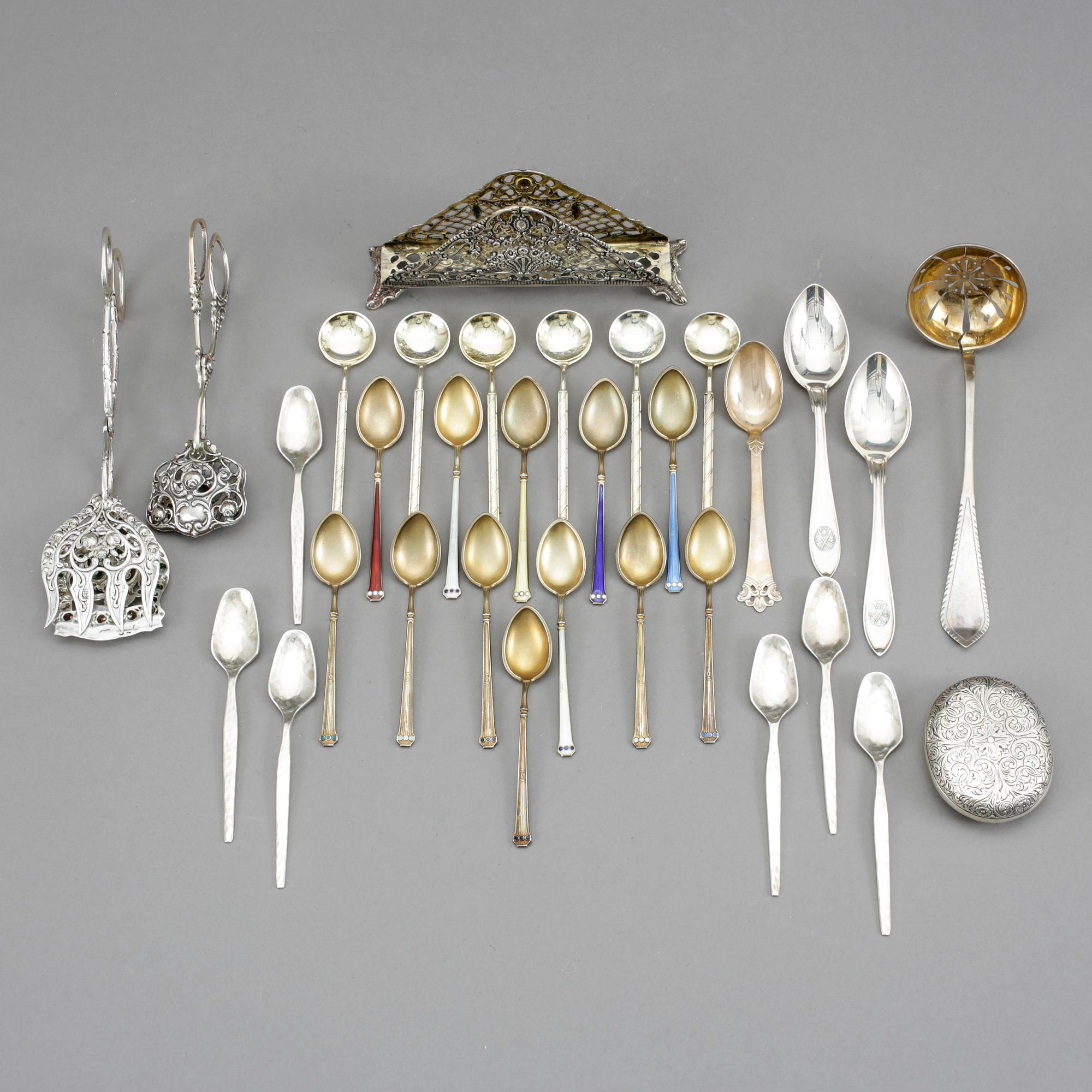 PARTI SILVER, bland annat J. Torstrup Norge, 1900-tal. Vikt ca 513 gram.
