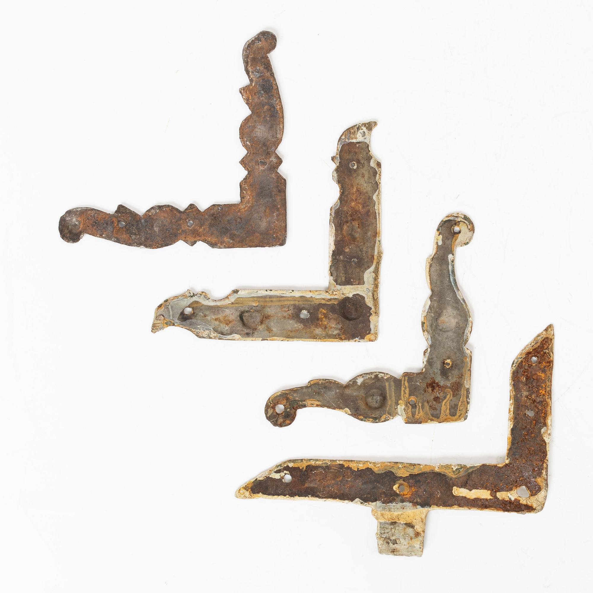 Fönsterbeslag / hörnjärn, Sverige, 4st, 1700 / 1800-tal.