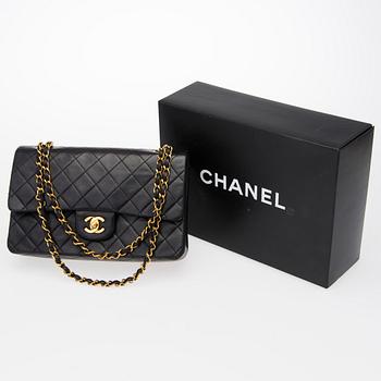 CHANEL, "Double Flap bag", LAUKKU.
