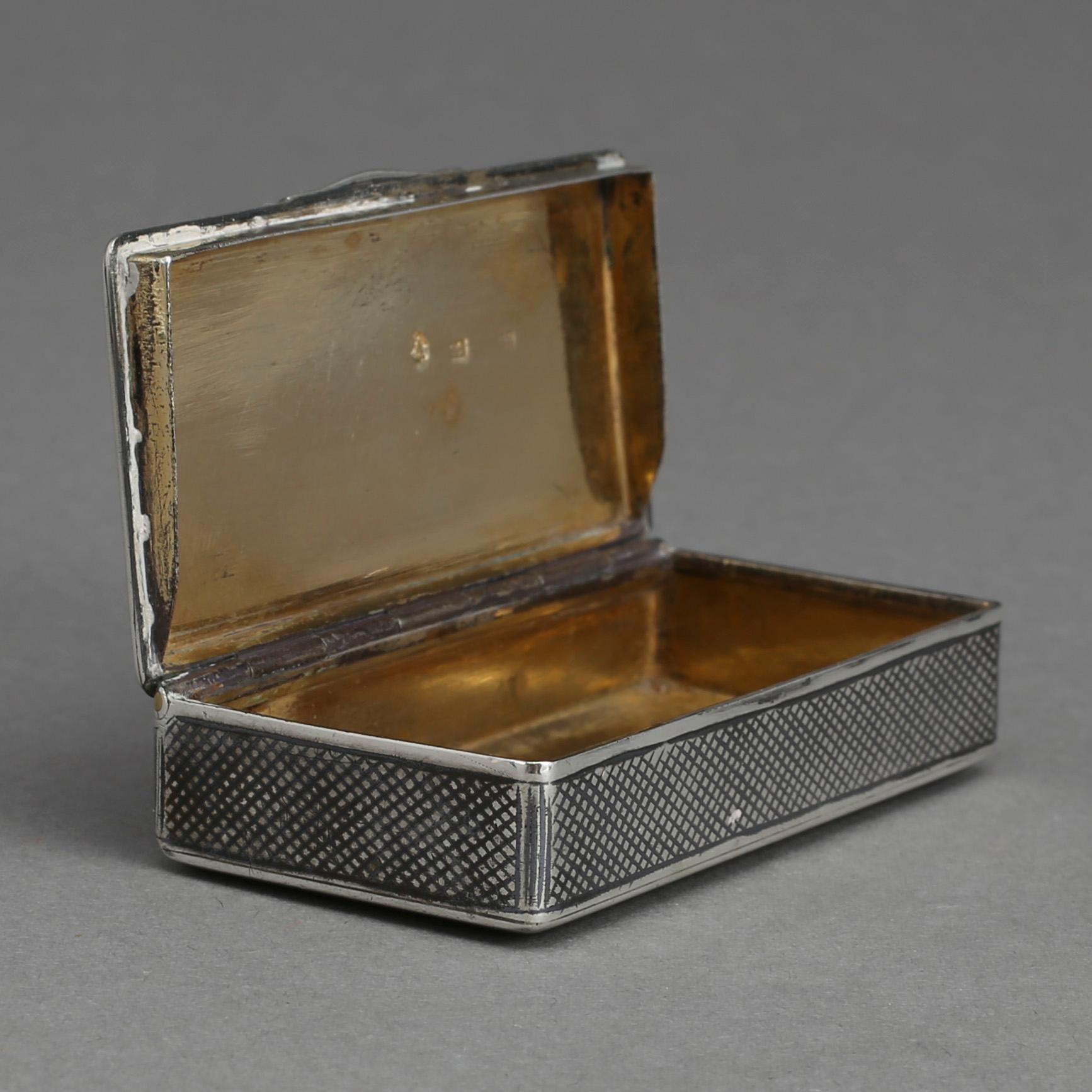 SNUSDOSA, silver. Sannolikt Ilya Katorsky, Sankt Petersburg, 1890-tal. Vikt ca 72 gram.