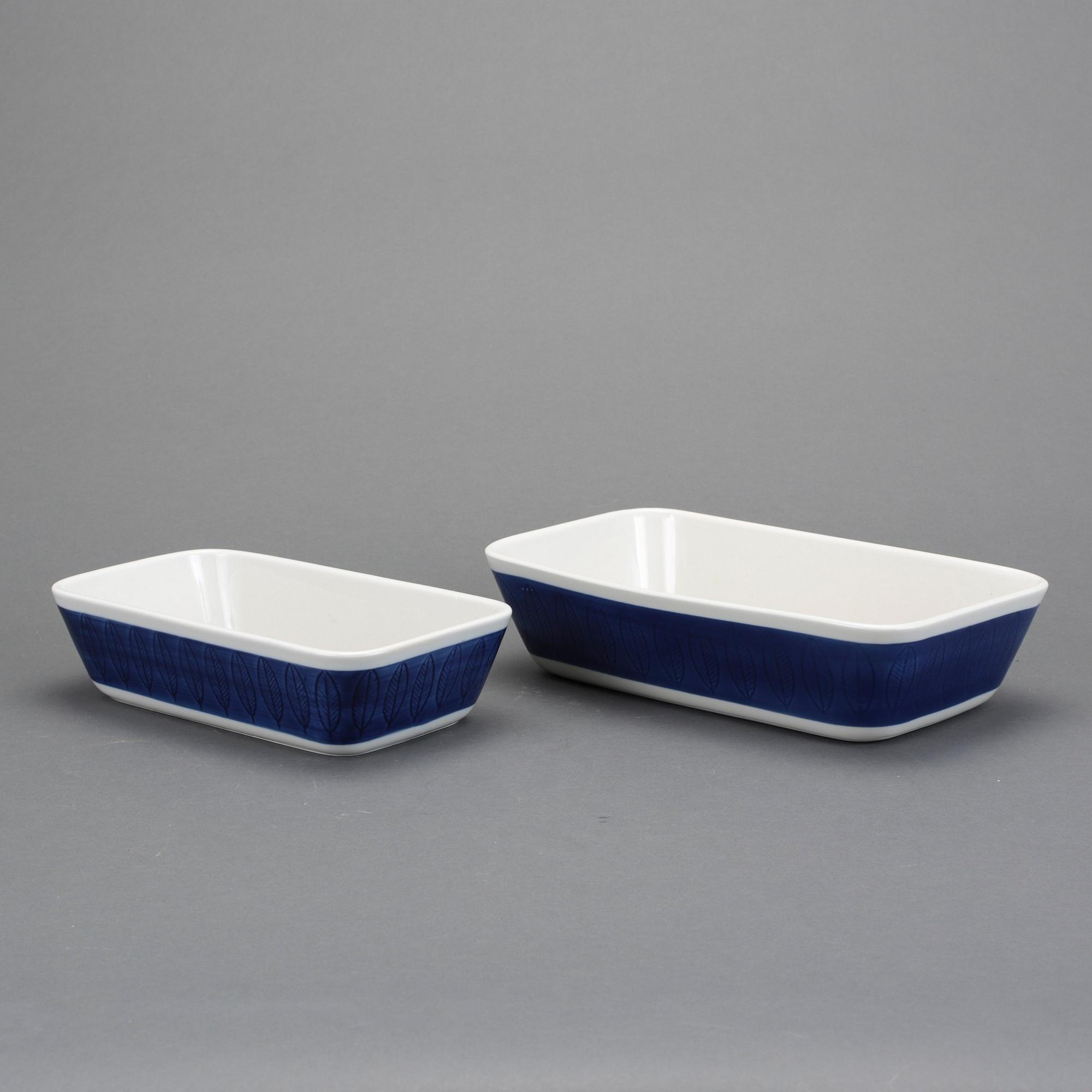 SERVIS, porslin, 51 delar, "Koka Blå", Hertha Bengtsson, Rörstrand, i produktion 1956-1988.