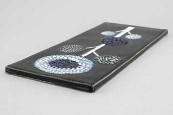 A stoneware wall plaque by SYLVIA LEUCHOVIUS for Rörstrands ateljé, second half of the 20th century.