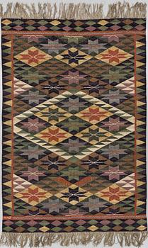 MÄRTA MÅÅS-FJETTERSTRÖM, A TEXTILE, ca 185,5 x 125,5-126,5 cm, signed MMF.