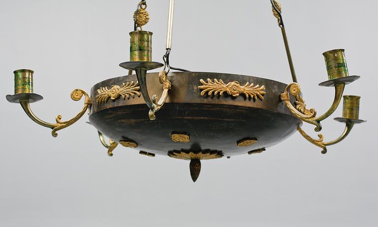 TAKAMPEL, empire, 1800-talets första hälft. Höjd 75 cm.