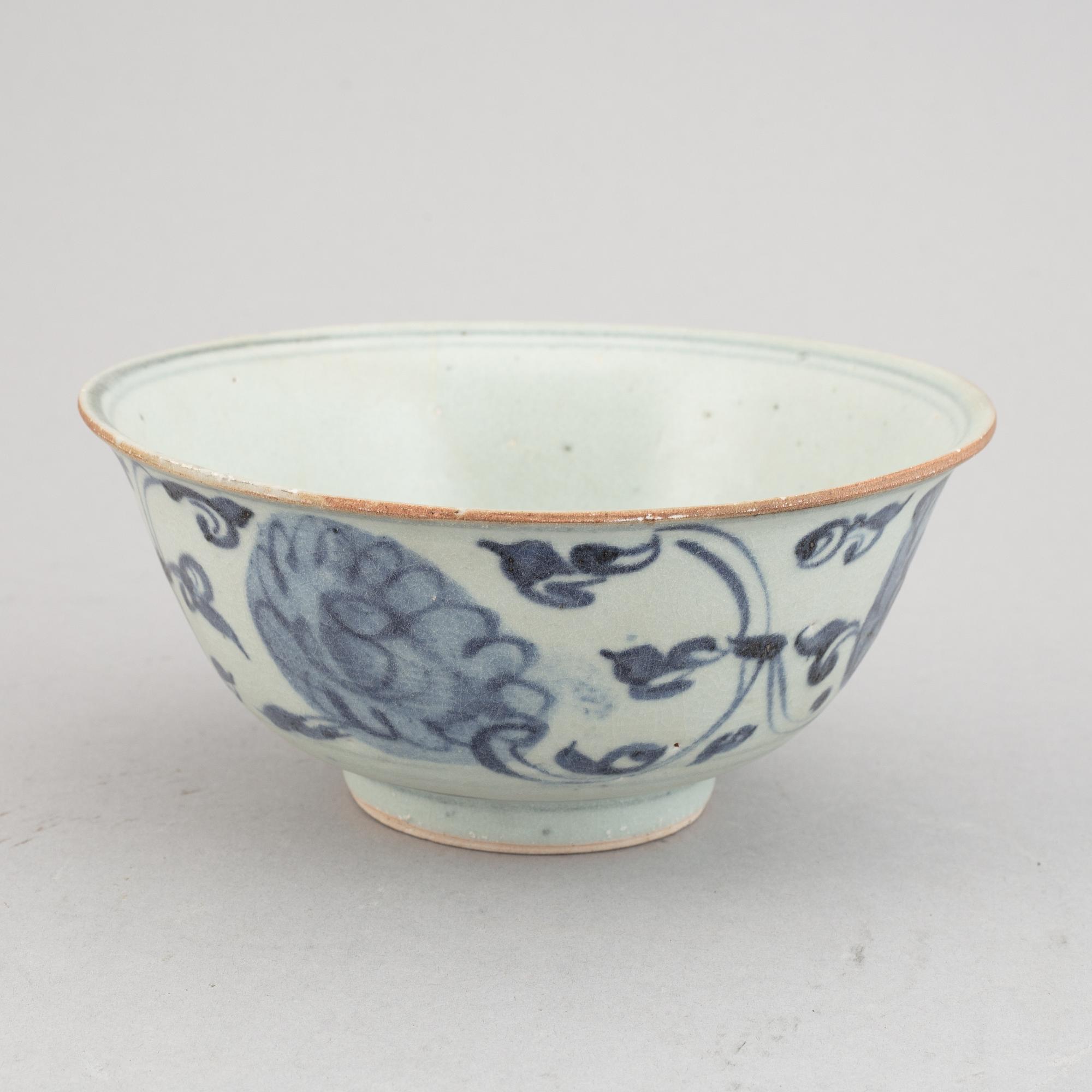 A group of four blue and white bowls, Ming dynasty (1368-1644).