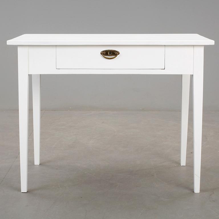 SKRIVBORD, jugend, 1900-talets första hälft.