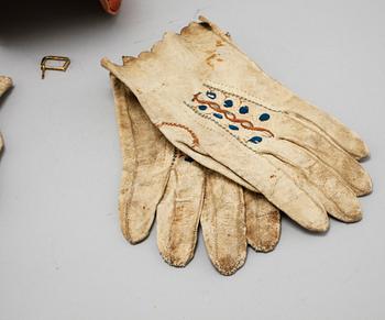 A bonnet and two pair of gloves from the second half of the 19th century.