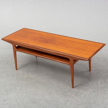 A 1960s/1970s coffee table.