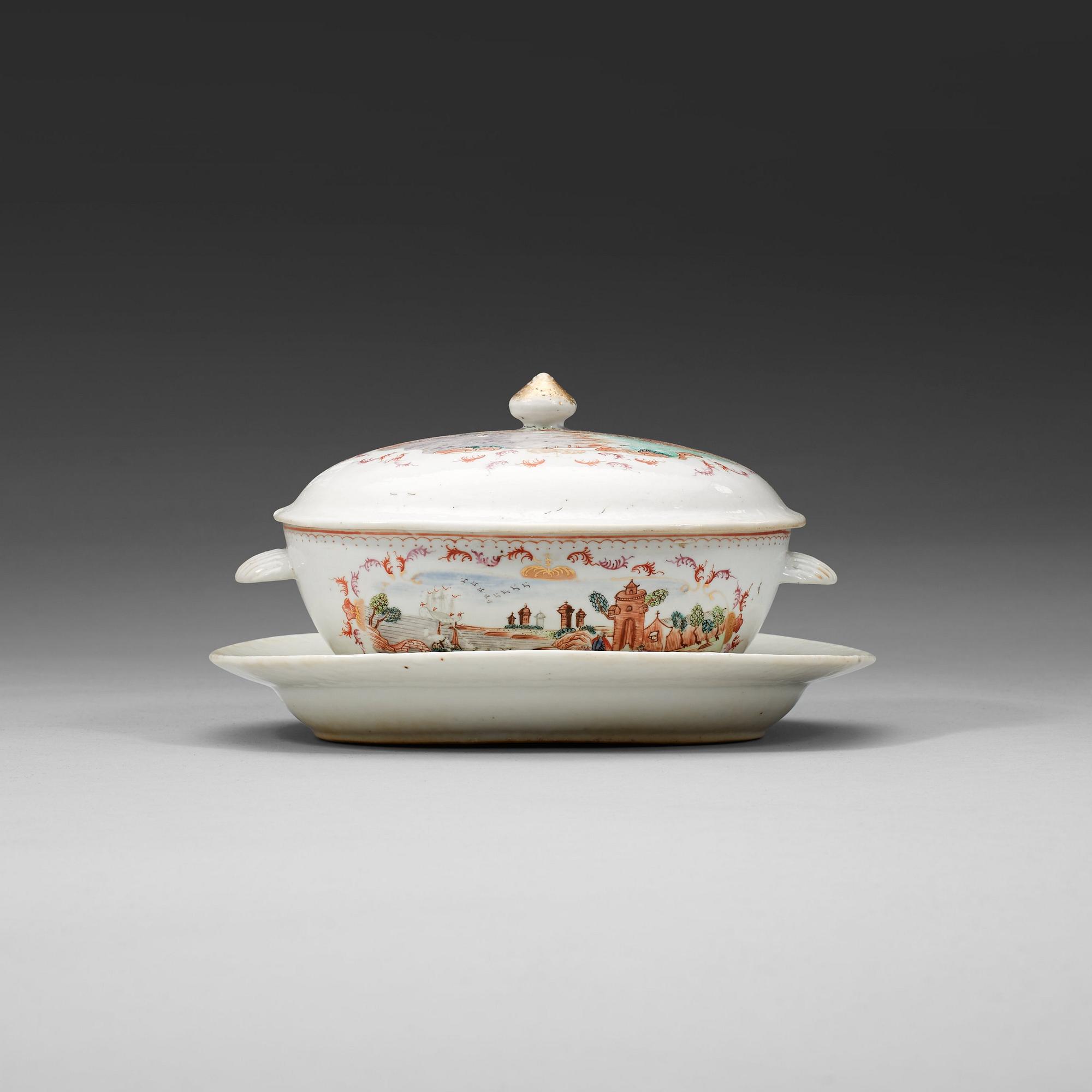 TERRIN med LOCK och FAT, kompaniporslin. Qingdynastin, Qianlong (1736-95).