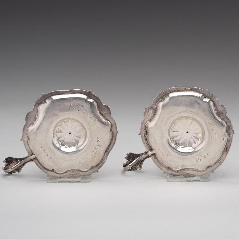 Lorenz Vick, nattljusstakar, ett par, silver,  Ulricehamn 1773, rokoko.