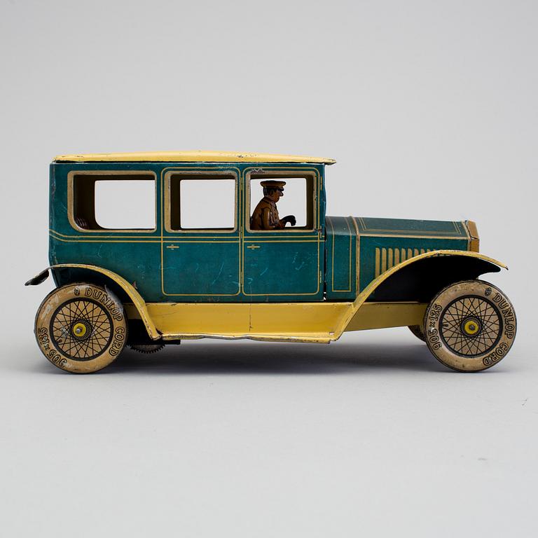 A tinplate Tipp & Co limousine 2730, Germany. Omkring 1930.