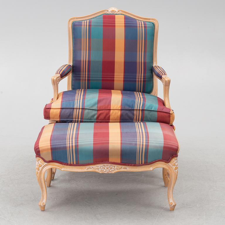 Bergere med pall, rokokostil, 1900-tal.