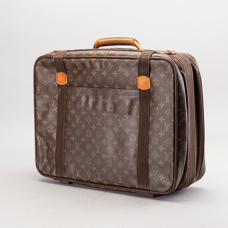 LOUIS VUITTON reväska.