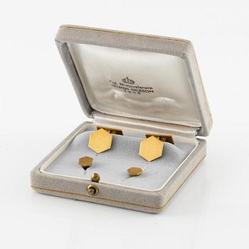 Wiwen Nilsson, a pair of cufflinks and a pair of shirt buttons, 18K gold, Lund 1959.