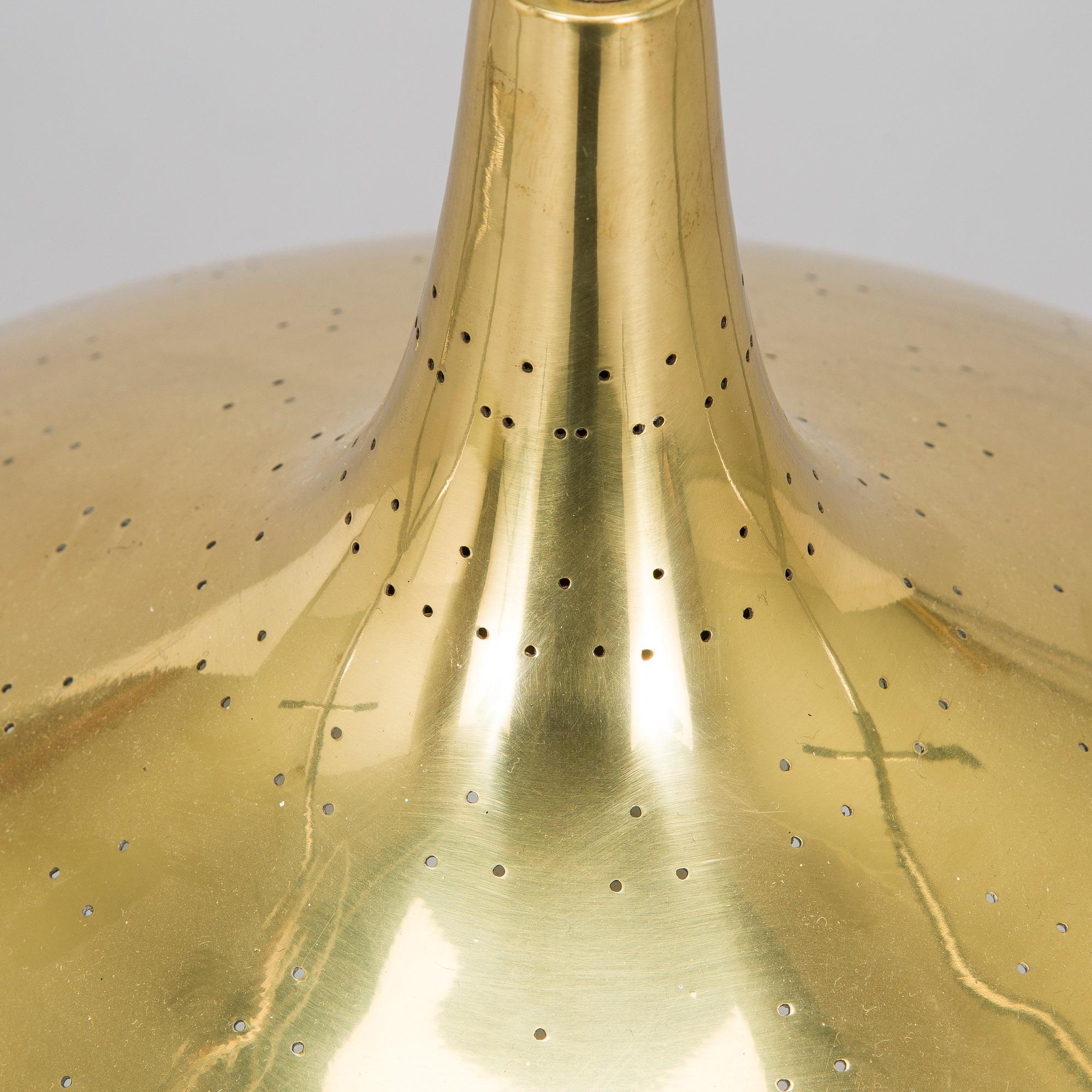 Paavo Tynell, a mid-20th century pendant light 'A1965',  for Taito.