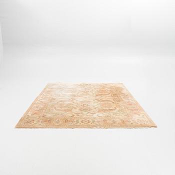 Rug, Hamadan, 1950s, approx. 305 x 250 cm.