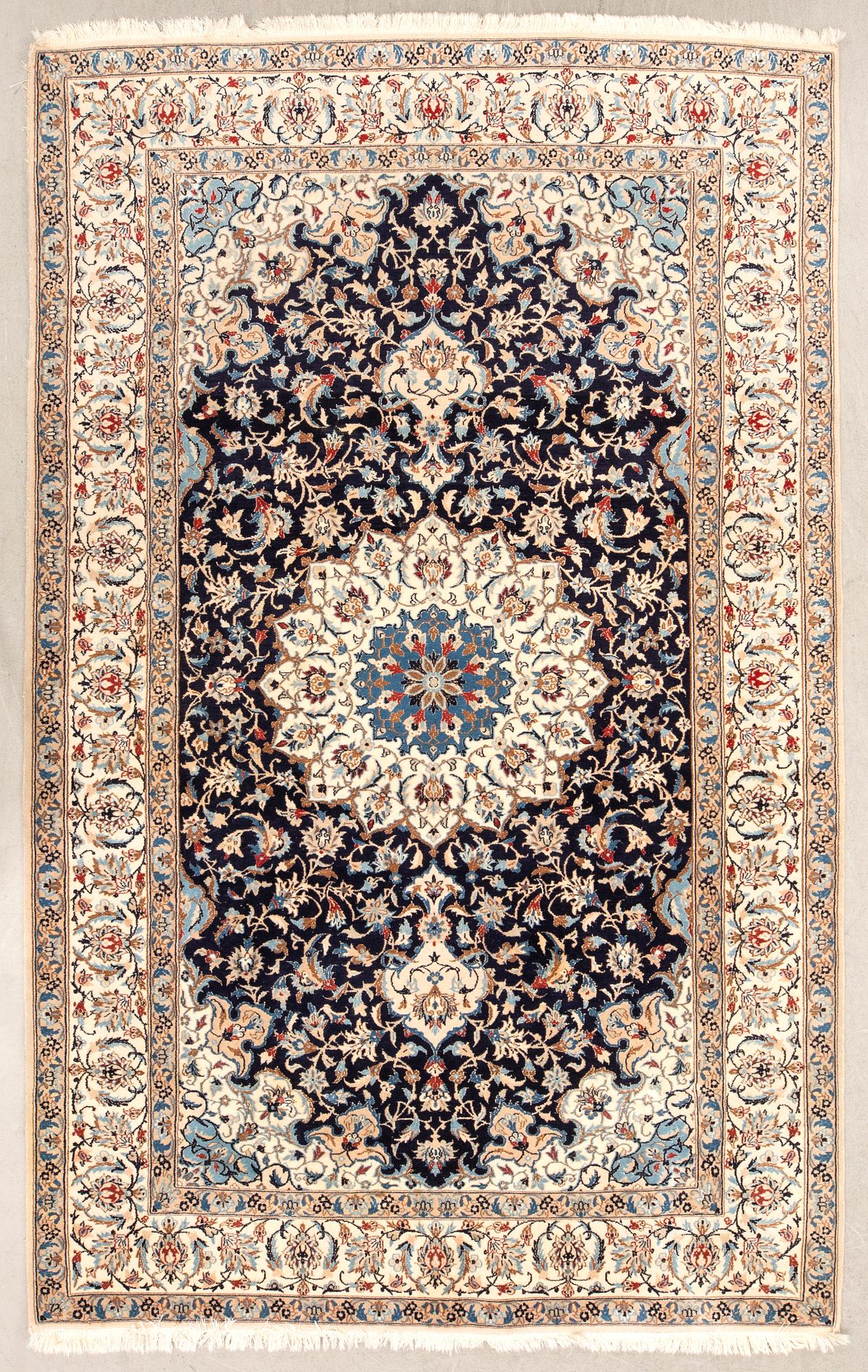 Matta, Nain, ca 272 x 162 cm.