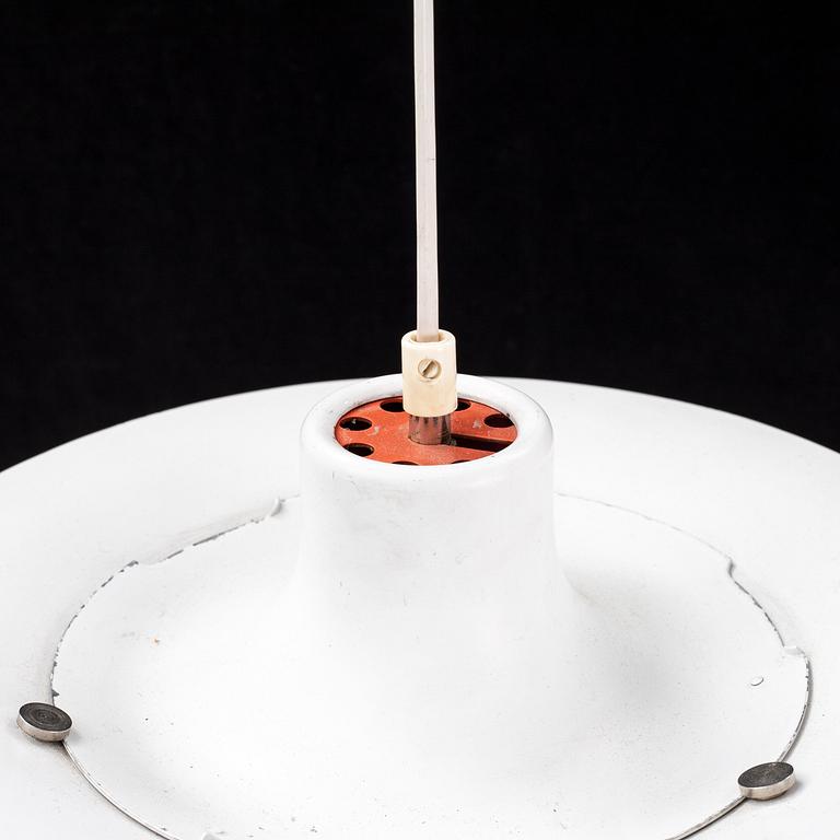 Poul Henningsen, PH-5 ceiling light, Louis Poulsen.