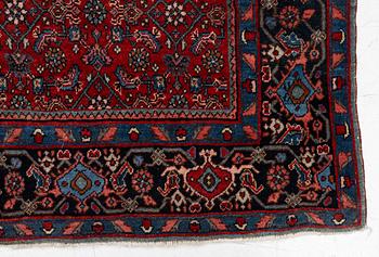 Matta, orientalisk, ca 212 x 136 cm.