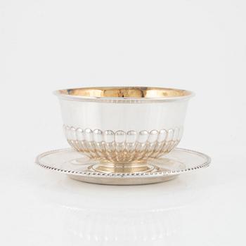 Jakob Engelberth Torsk, såsskål med fat, silver, Stockholm 1911.