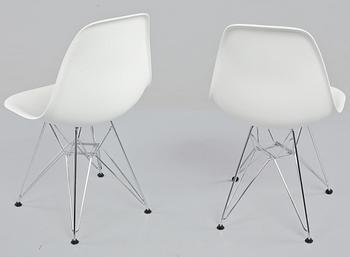 STOLAR, ett par, "Plastic chair", Charles och Ray Eames, Vitra, 2000-tal.