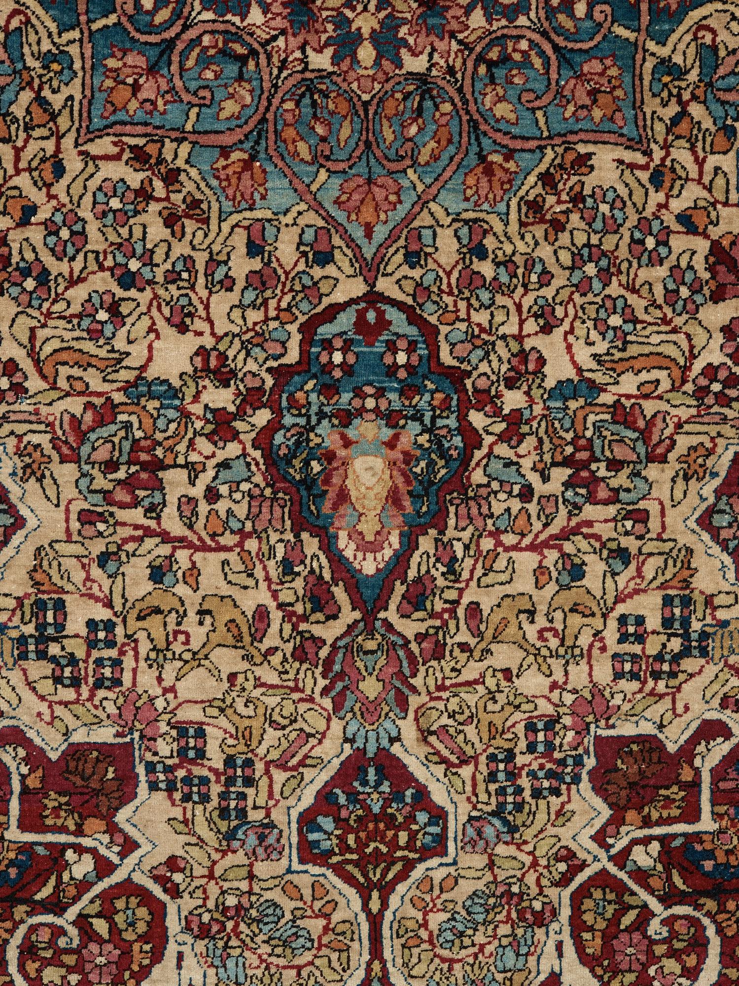 A RUG. An antique Esfahan. 212 x 141 cm.