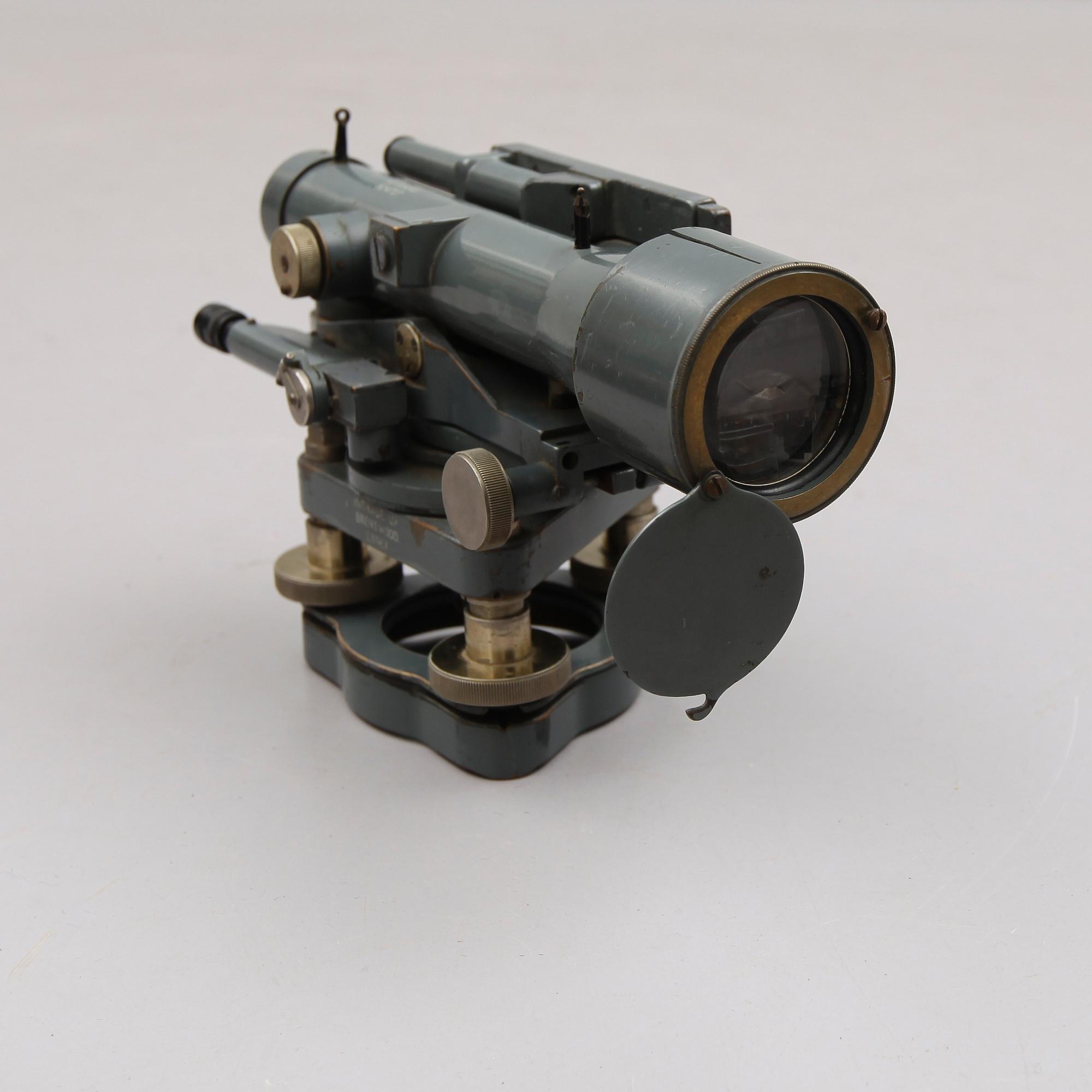 MÄTINSTRUMENT, 2 st, England, 1900-talets första hälft.