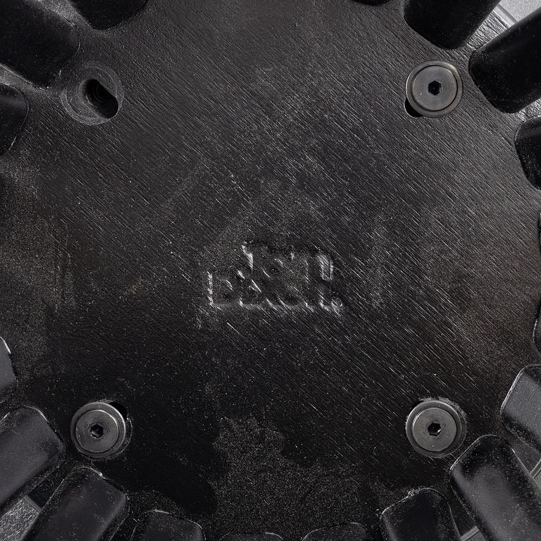 Tom Dixon, a contemporay 'Fan' stool.