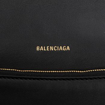 Balenciaga, väska, "Crush Large Chain Bag".