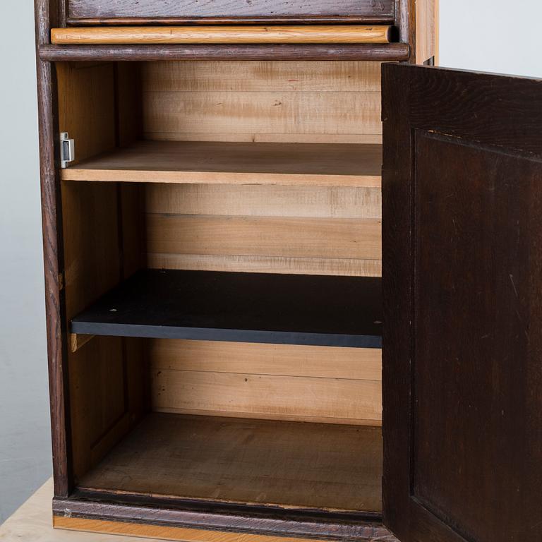 LÅDSKÅP, ek 1900-talets första hälft.