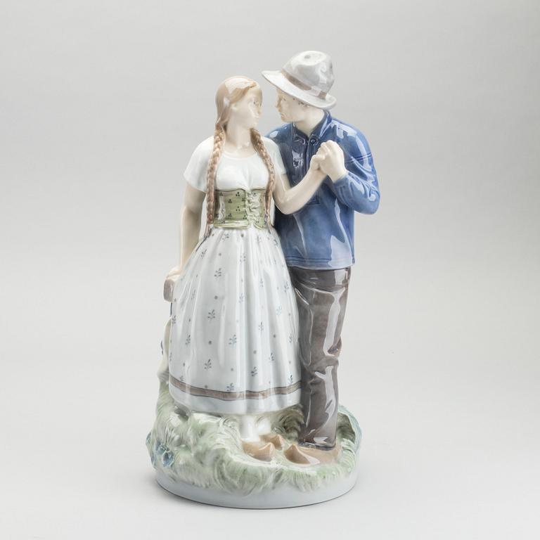 A ROYAL COPENHAGEN PORCELAIN FIGURINE.