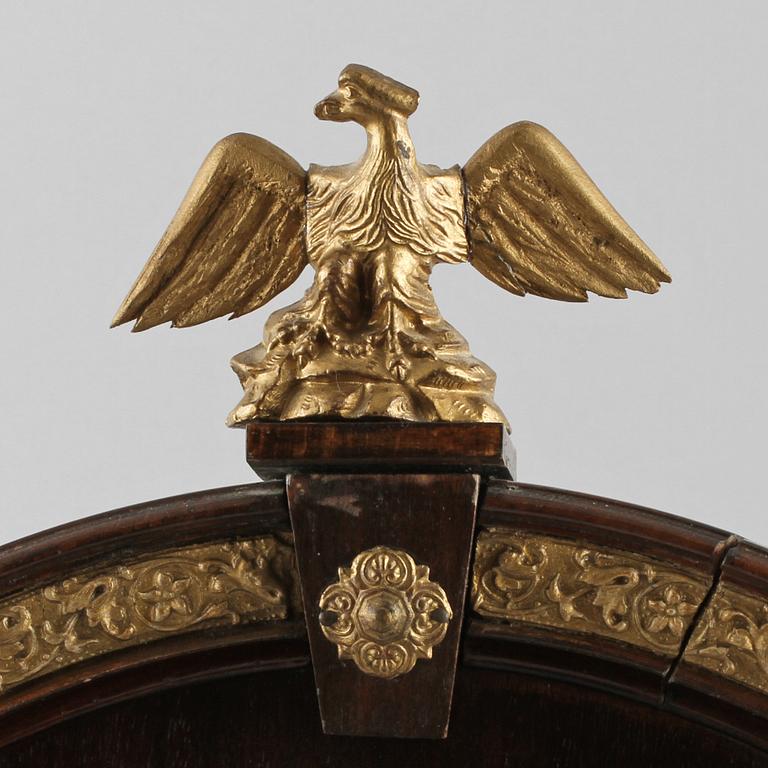 BORDSPENDYL, empirestil, 1900-talets första del.