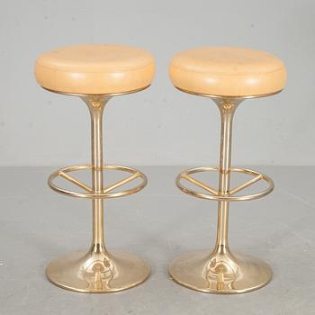 BARSTOLAR, ett par, Johansson design.