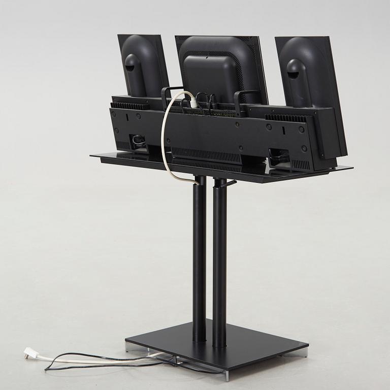 A Bang & Olufsen Beosystem 2500 1990s.