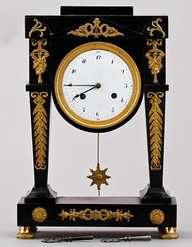 BORDSPENDYL, senempire, 1800-talets mitt.
