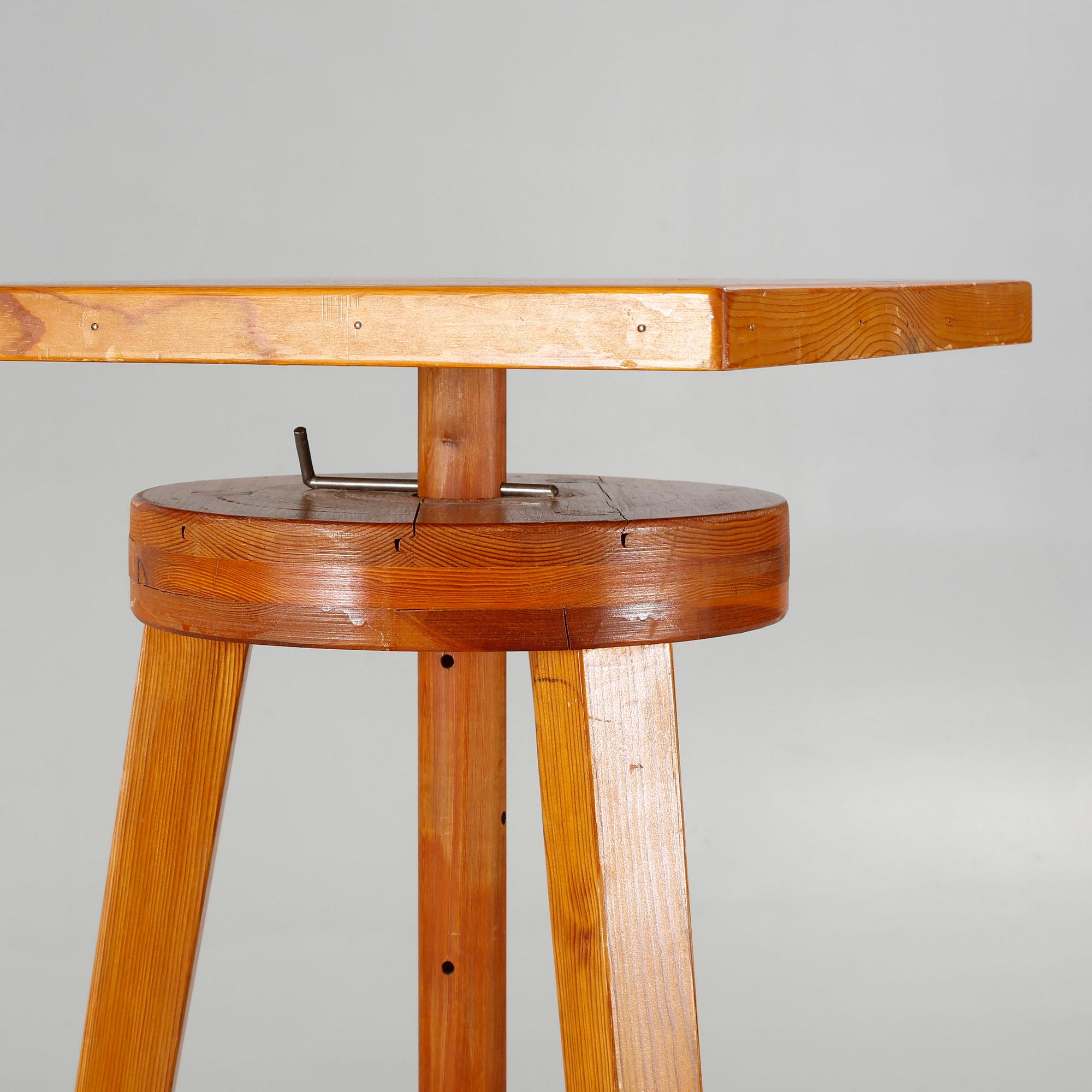 A sculpting table from the mid 20th century.