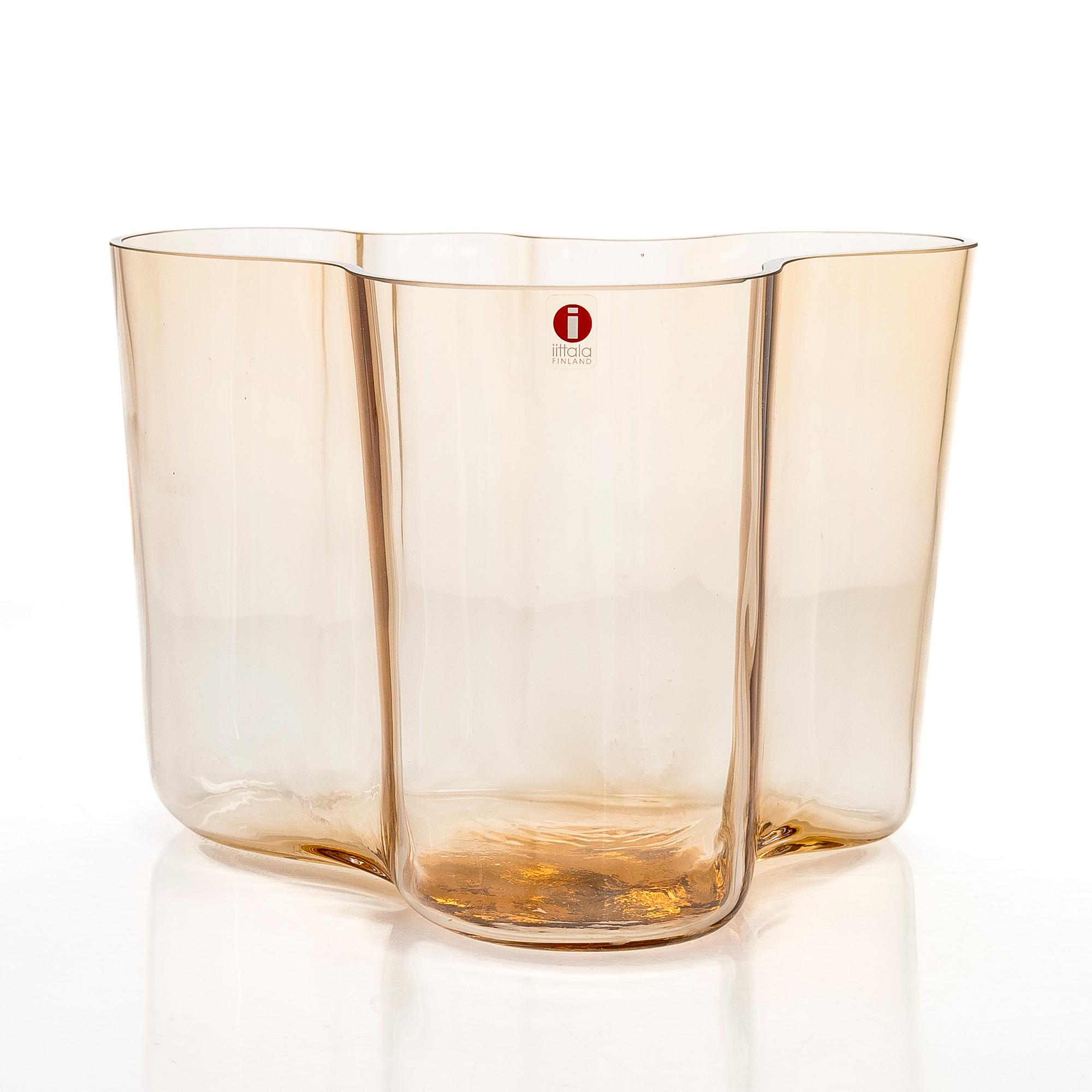 Alvar Aalto, vas, "3030", 60-årsjubileumsvas, signerad Alvar Aalto Iittala 1936-1996.