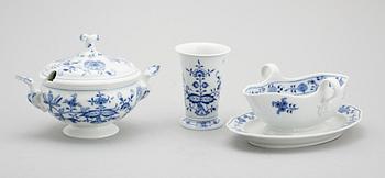 TERRIN, SÅSSKÅL SAMT VAS, porslin, Meissen, 1900-tal.