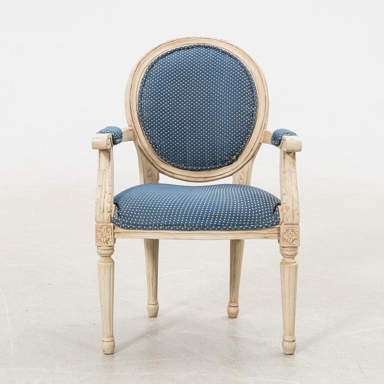 Barnkarmstol Louis XVI-stil 1900-tal.