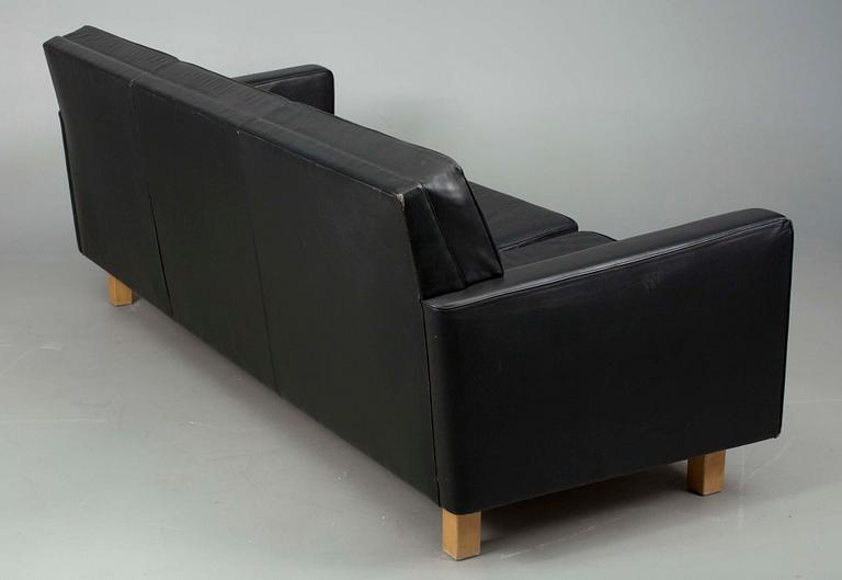 SOFFA modell 576, skinn, design Aino Aalto, Artek.